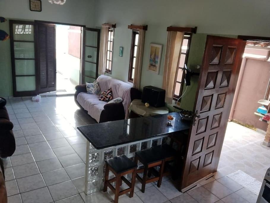 Casa Proximo A Com Churrasqueira E Ar Condicionado! Caraguatatuba
