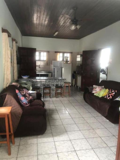 Casa Proximo A Com Churrasqueira E Ar Condicionado! * Caraguatatuba