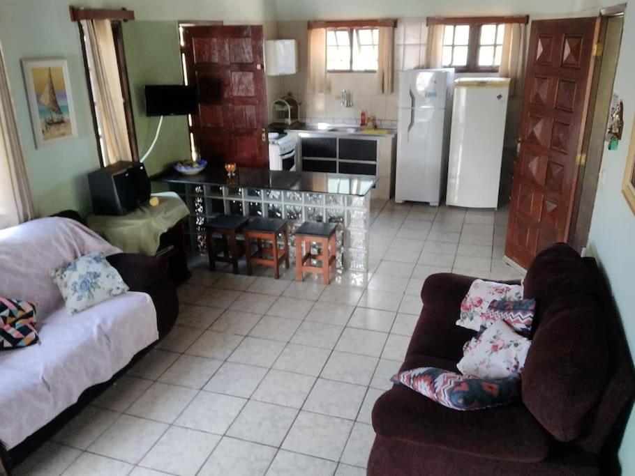 Casa Proximo A Com Churrasqueira E Ar Condicionado!